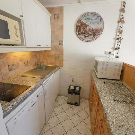 Confortable Aux Menuires, Skis Aux Pieds, Balcon Sud-ouest, Services Disponibles - Fr-1-452-100 سان-مارتن-دي-بيفيل